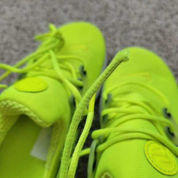 Kids Nike Presto Volt - Picture 2 of 4